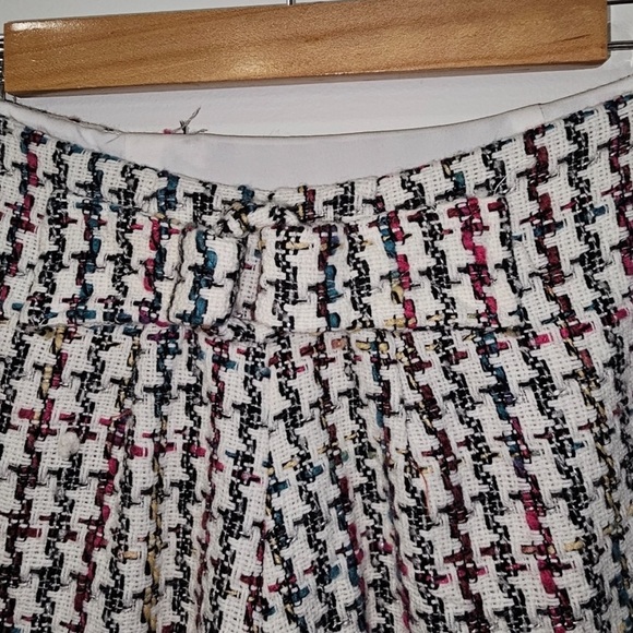 Leyden Tweed Houndstooth Raw Edge Skirt XS Multi - Picture 7 of 15